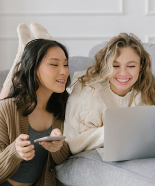 Two happy client using UniLink internet